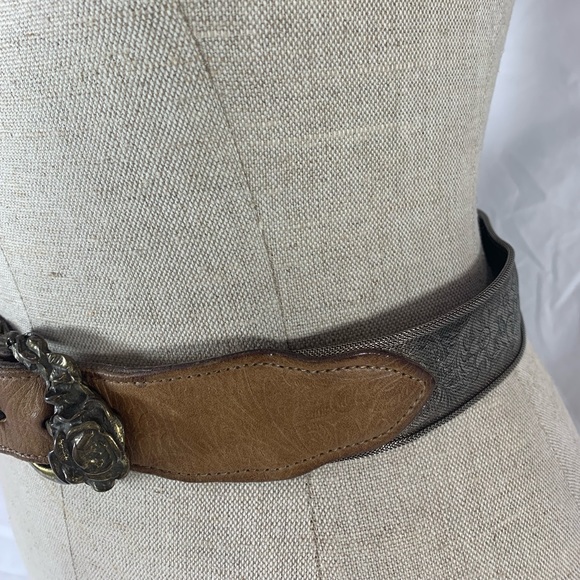 Awesome vintage  silver metallic mesh with brass tone belt x small - Picture 9 of 14